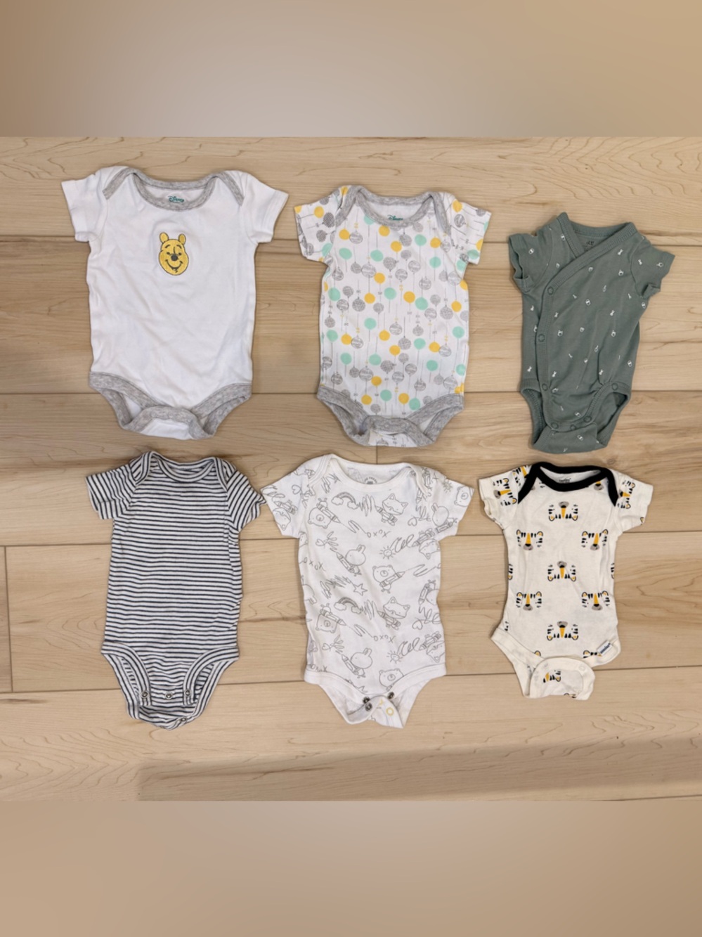Baby Bodysuits Bundle | Disney, H&M, Joe Fresh & Carter’s | Size NB